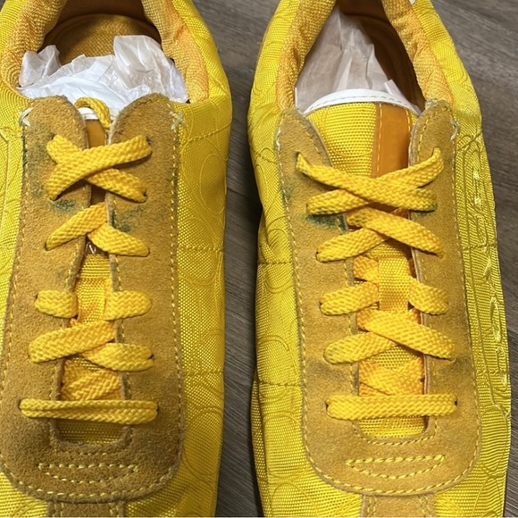 Coach - Picture 7 of 8